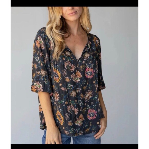NATURAL LIFE Tops - natural life women's size xl maribel black floral Blouse boho festi